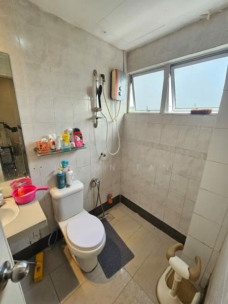 Apartment for Sale at Villa Pavilion - Jason Tan - Bathroom - PropertyGuru.com.my