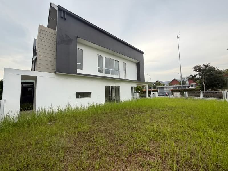 2-storey Terraced House for Sale in Rawang (Selangor) - Alice Low - Exterior - PropertyGuru.com.my