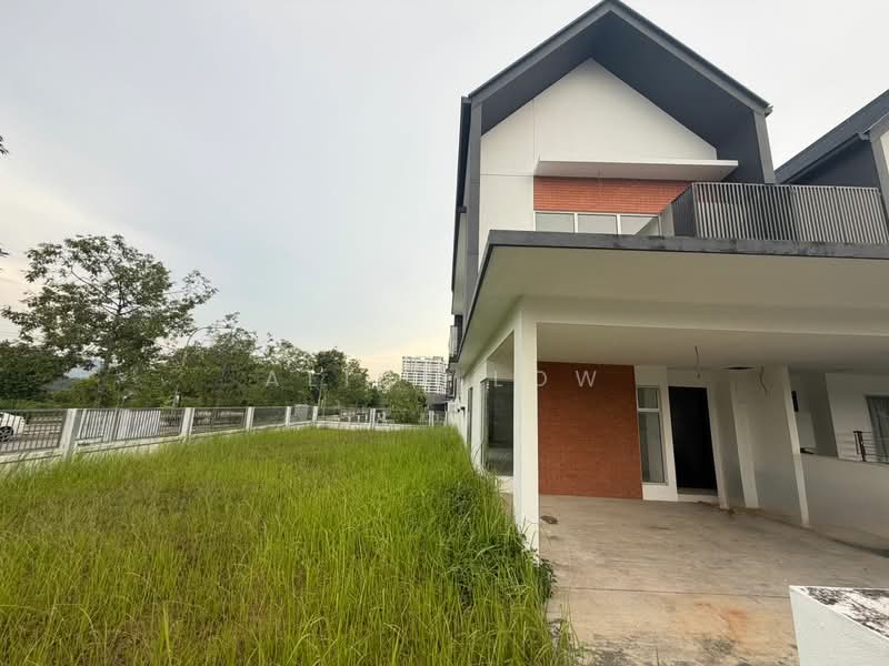 2-storey Terraced House for Sale in Rawang (Selangor) - Alice Low - Exterior - PropertyGuru.com.my
