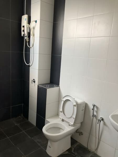 Condominium for Sale at Sky Vista Residency - Chun Wei - Bathroom - PropertyGuru.com.my