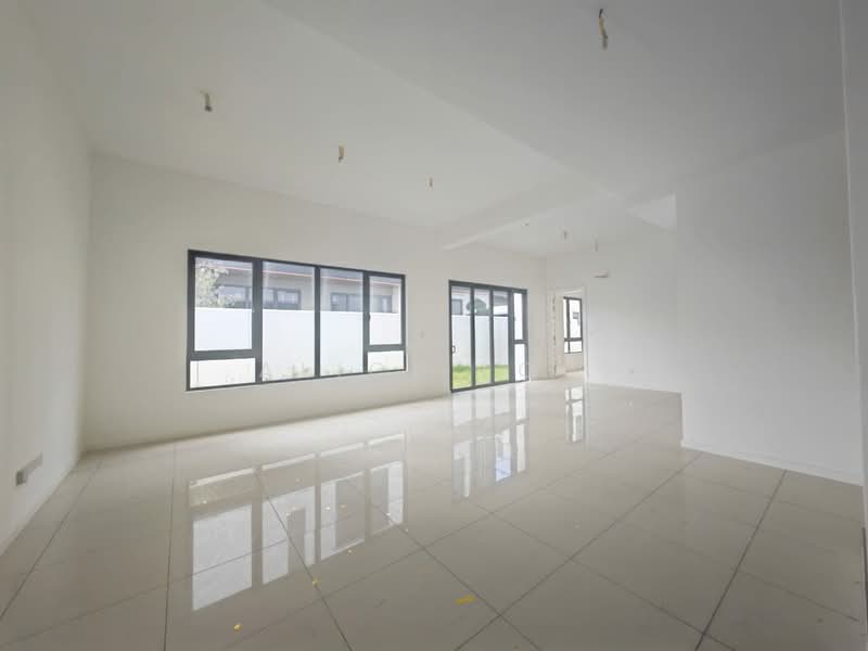 Semi-Detached House for Sale in Bandar Gamuda Gardens (Rawang) - Alice Low - Living Room - PropertyGuru.com.my