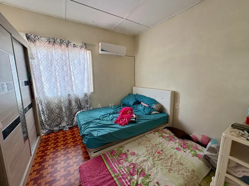 2-storey Terraced House for Sale in Semenyih (Selangor) - Rohani Daud - Bedroom - PropertyGuru.com.my
