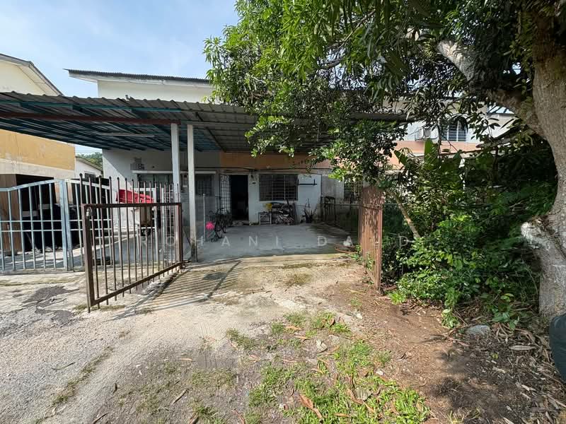 2-storey Terraced House for Sale in Semenyih (Selangor) - Rohani Daud - Exterior - PropertyGuru.com.my