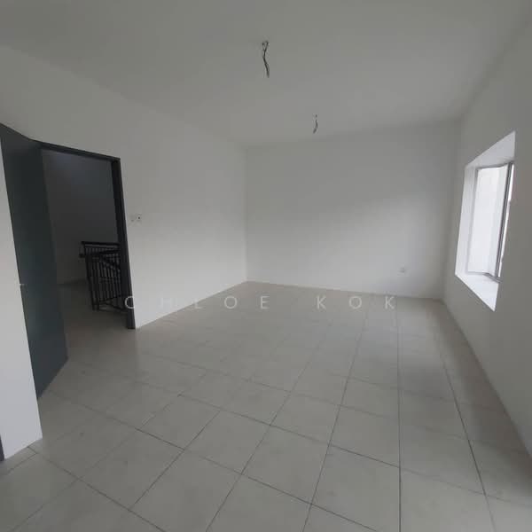 Rumah Teres 2 Tingkat untuk Dijual di Taman Scientex Rawang (Rawang) - Chloe Kok - PropertyGuru.com.my