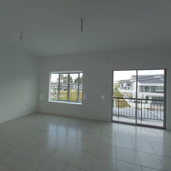 Rumah Teres 2 Tingkat untuk Dijual di Taman Scientex Rawang (Rawang) - Chloe Kok - PropertyGuru.com.my