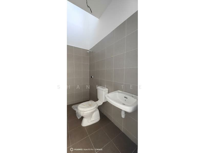 Rumah Teres 1 Tingkat untuk Dijual di Taman Tasik Indah (Kluang) - Shanel Tee - Bathroom - PropertyGuru.com.my