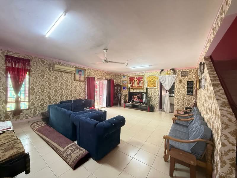 2-storey Terraced House for Sale in Batu Caves (Selangor) - Tris Jong - Living Room - PropertyGuru.com.my