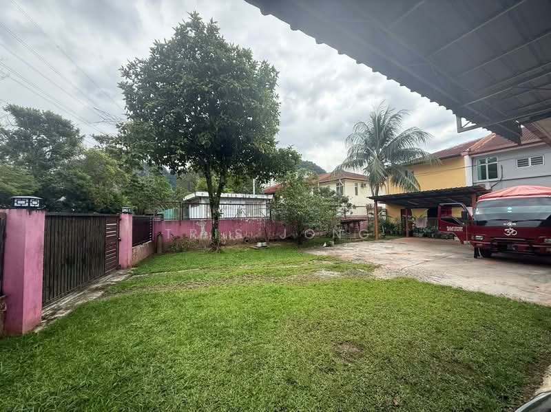 2-storey Terraced House for Sale in Batu Caves (Selangor) - Tris Jong - Exterior - PropertyGuru.com.my