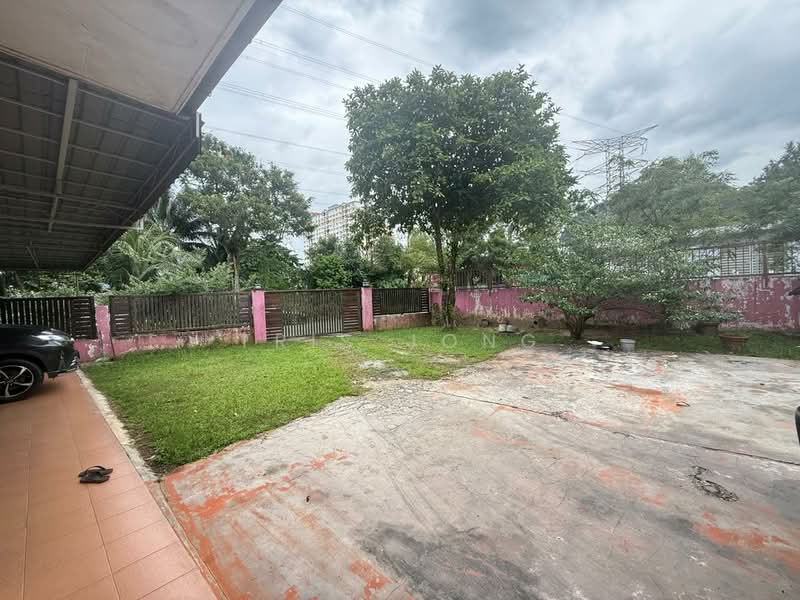 2-storey Terraced House for Sale in Batu Caves (Selangor) - Tris Jong - Exterior - PropertyGuru.com.my