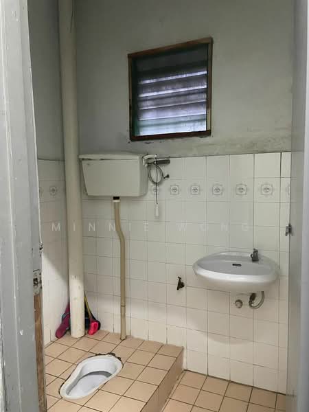 2-storey Terraced House for Sale in Bukit Sentosa (Rawang) - Minnie Wong - Bathroom - PropertyGuru.com.my