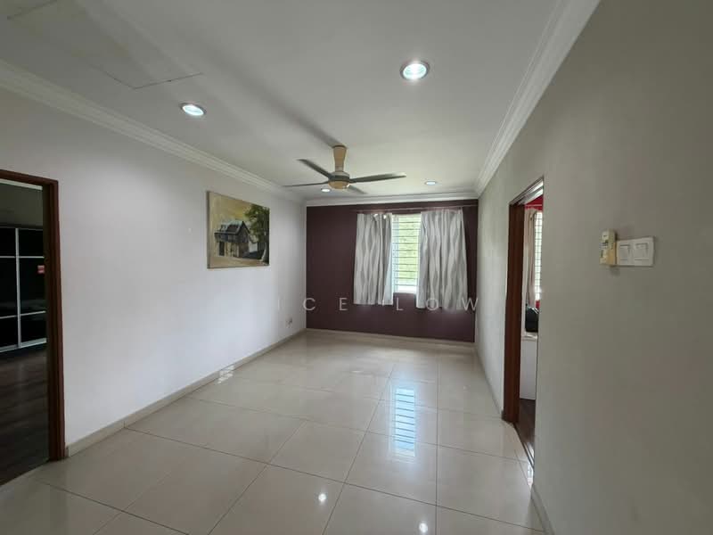 Bungalow for Sale in Bandar Country Homes (Rawang) - Alice Low - Living Room - PropertyGuru.com.my