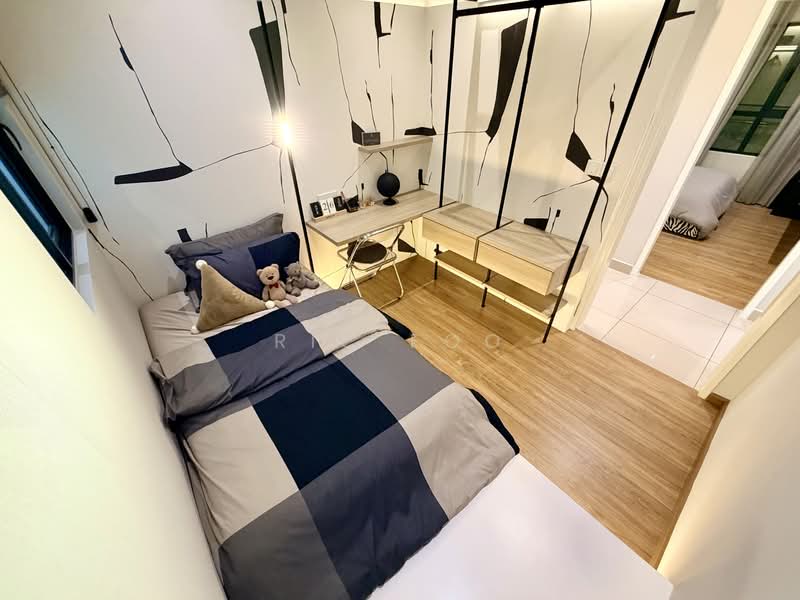 Service Residence for Sale at THE ATERA - Ric Foo - Bedroom with Practical Layout - PropertyGuru.com.my