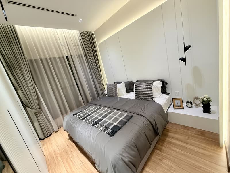 Service Residence for Sale at THE ATERA - Ric Foo - Spacious Bedroom with Full Height Wardro - PropertyGuru.com.my