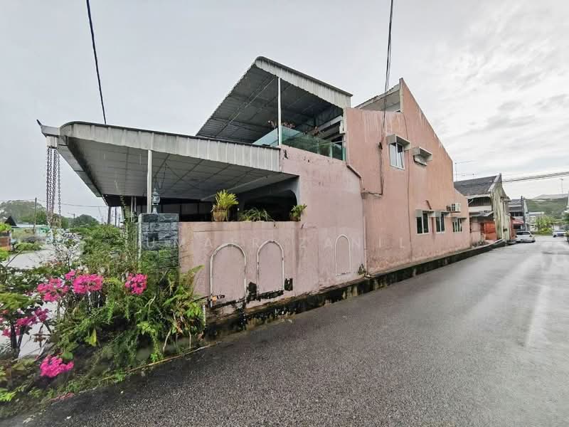 Rumah Teres 2 Tingkat untuk Dijual di Taman Soga (Batu Pahat) - UMAIR ZANIL - PropertyGuru.com.my