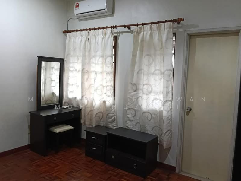 2-storey Terraced House for Sale in Usj 22 (Subang Jaya) - Muhammad Ridhwan Mohd Huzairi - Bedroom - PropertyGuru.com.my