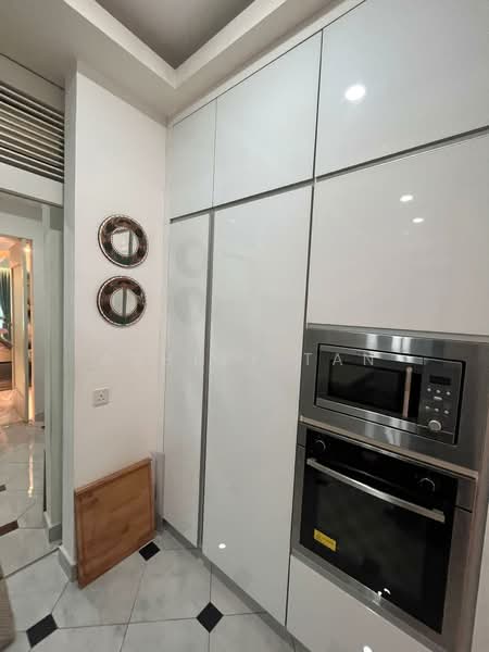 Kondominium untuk Dijual di The LIGHT COLLECTION II - Ashley Tan - Kitchen - PropertyGuru.com.my