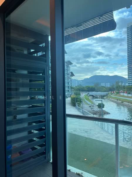 Kondominium untuk Dijual di The LIGHT COLLECTION II - Ashley Tan - Balcony - PropertyGuru.com.my