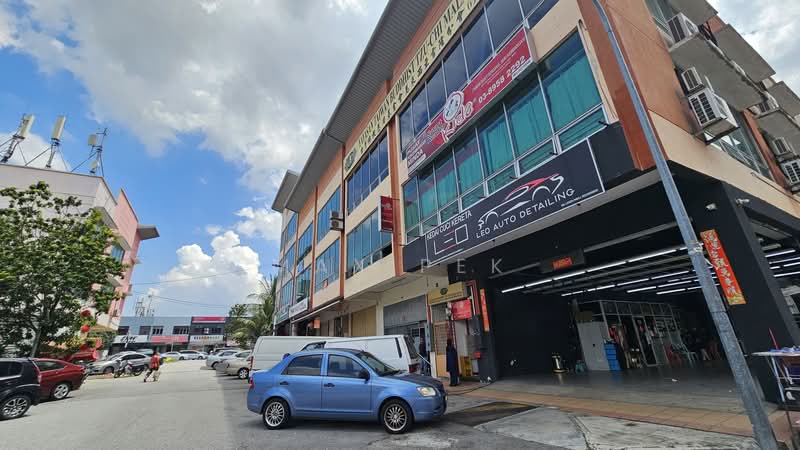 Kedai / Pejabat untuk Dijual di Taman Bukit Serdang (Seri Kembangan) - Max Pek - PropertyGuru.com.my