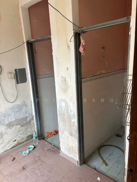 Shop / Office for Rent in Bandar Country Homes (Rawang) - Sephine Kang - Interior - PropertyGuru.com.my