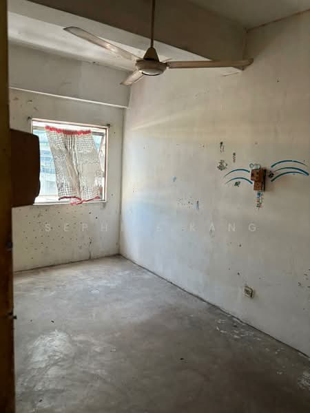 Shop / Office for Rent in Bandar Country Homes (Rawang) - Sephine Kang - Interior - PropertyGuru.com.my