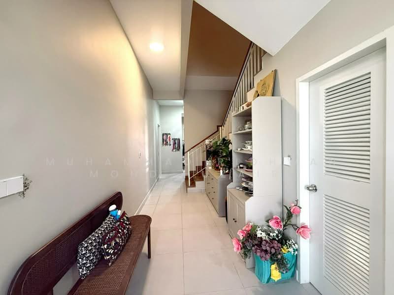 Semi-Detached House for Sale in Cyberjaya (Selangor) - Muhammad Ridhwan Mohd Huzairi - Entrance - PropertyGuru.com.my