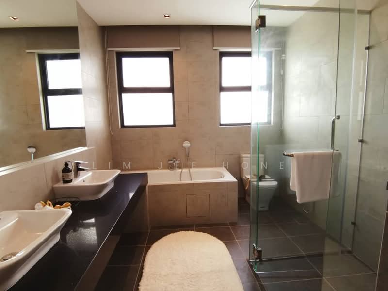 Rumah Berkembar untuk Dijual di Cyberjaya (Selangor) - Lim Jee Hone - Bathroom - PropertyGuru.com.my