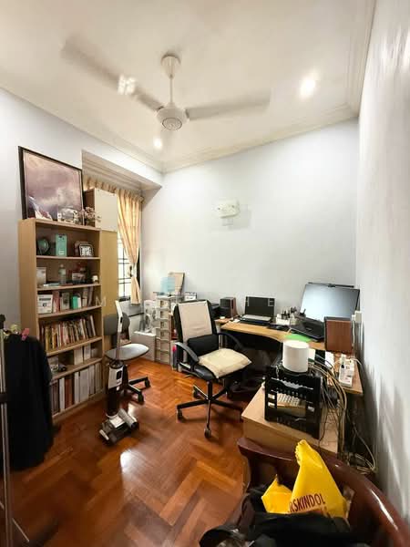 2-storey Terraced House for Sale in Taman Daya (Johor Bahru) - Mavis Hew - Study - PropertyGuru.com.my