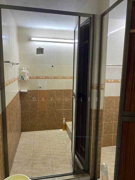 Rumah Teres 1 Tingkat untuk Dijual di Bayan Lepas (Penang) - David Lee - Bathroom - PropertyGuru.com.my