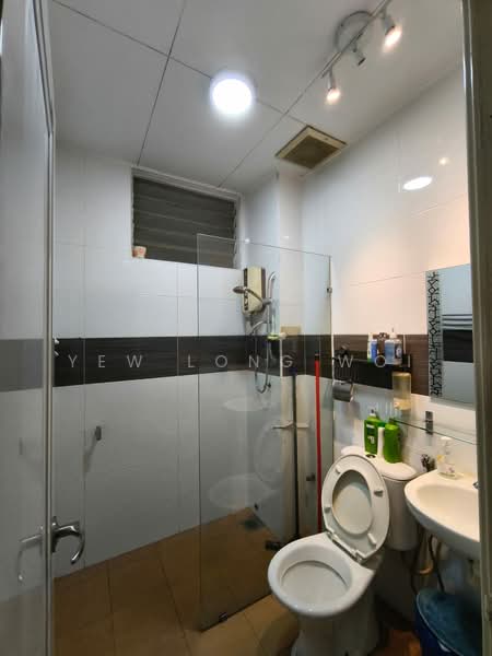 1.5-storey Terraced House for Sale in Bukit Raja (Selangor) - Yew Long Woi - PropertyGuru.com.my