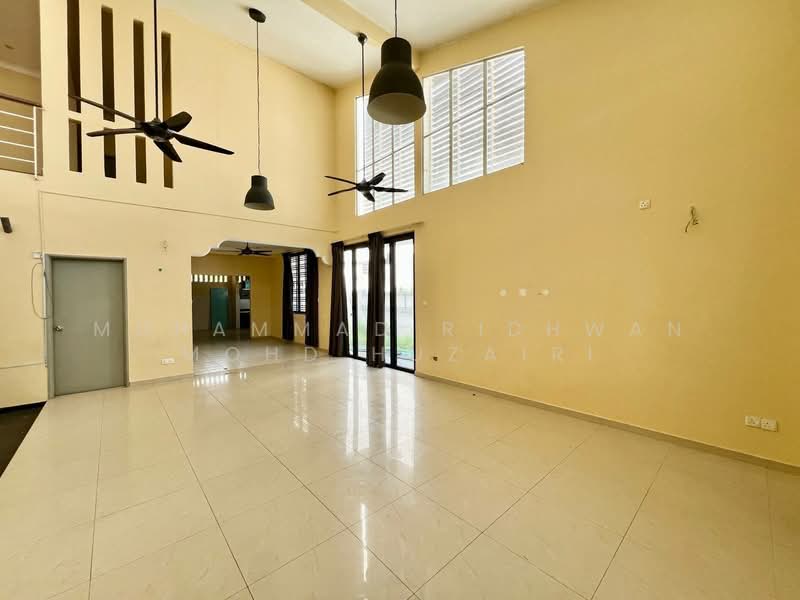 Rumah Teres 2 Tingkat untuk Dijual di Bandar Baru Enstek (Bandar Enstek) - Muhammad Ridhwan Mohd Huzairi - Living Room - PropertyGuru.com.my