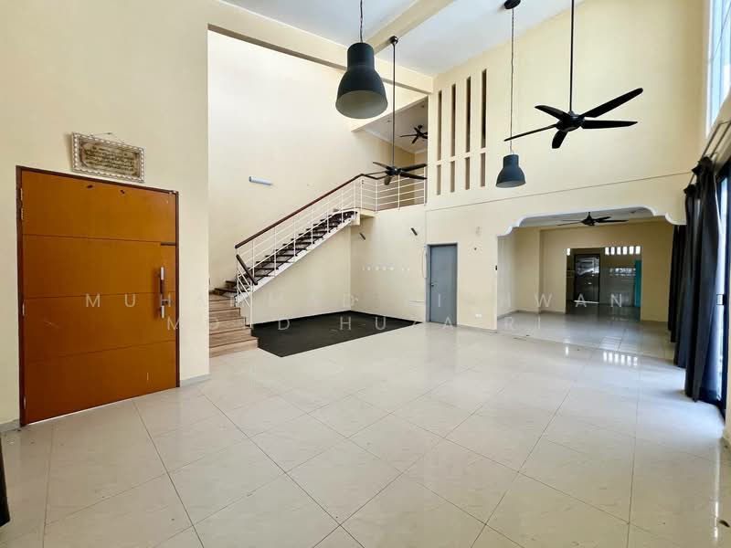 Rumah Teres 2 Tingkat untuk Dijual di Bandar Baru Enstek (Bandar Enstek) - Muhammad Ridhwan Mohd Huzairi - Living Room - PropertyGuru.com.my