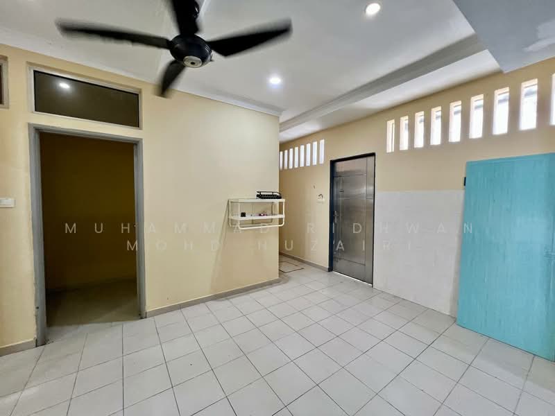 Rumah Teres 2 Tingkat untuk Dijual di Bandar Baru Enstek (Bandar Enstek) - Muhammad Ridhwan Mohd Huzairi - Interior - PropertyGuru.com.my