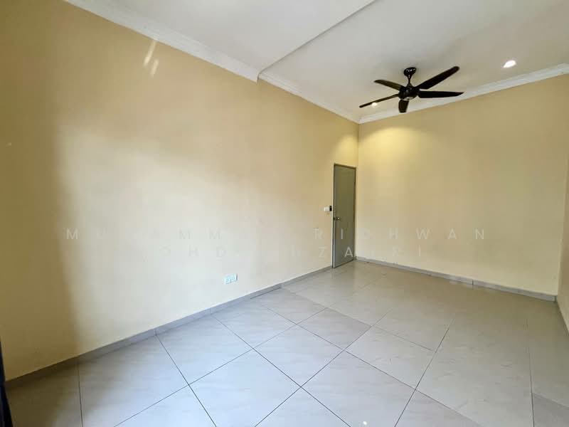 Rumah Teres 2 Tingkat untuk Dijual di Bandar Baru Enstek (Bandar Enstek) - Muhammad Ridhwan Mohd Huzairi - Interior - PropertyGuru.com.my