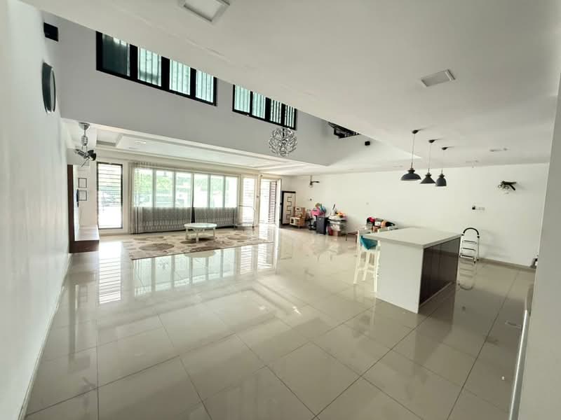 Rumah Teres 2 Tingkat untuk Dijual di U16, Elmina Gardens (Shah Alam) - Ka Ee - Living Room - PropertyGuru.com.my