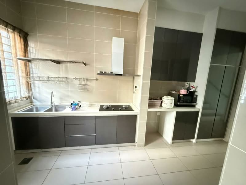 Rumah Teres 2 Tingkat untuk Dijual di U16, Elmina Gardens (Shah Alam) - Ka Ee - Kitchen - PropertyGuru.com.my