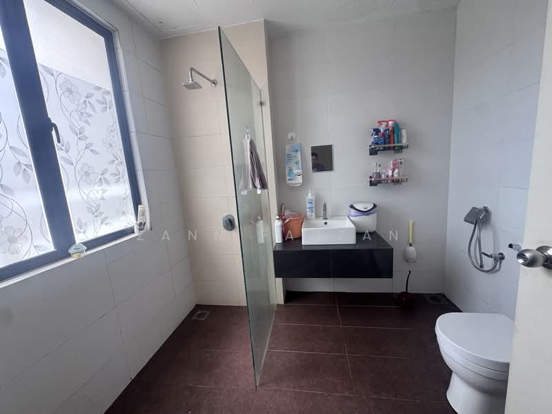 3-storey Terraced House for Sale in Rawang (Selangor) - Zann Fauzan - PropertyGuru.com.my