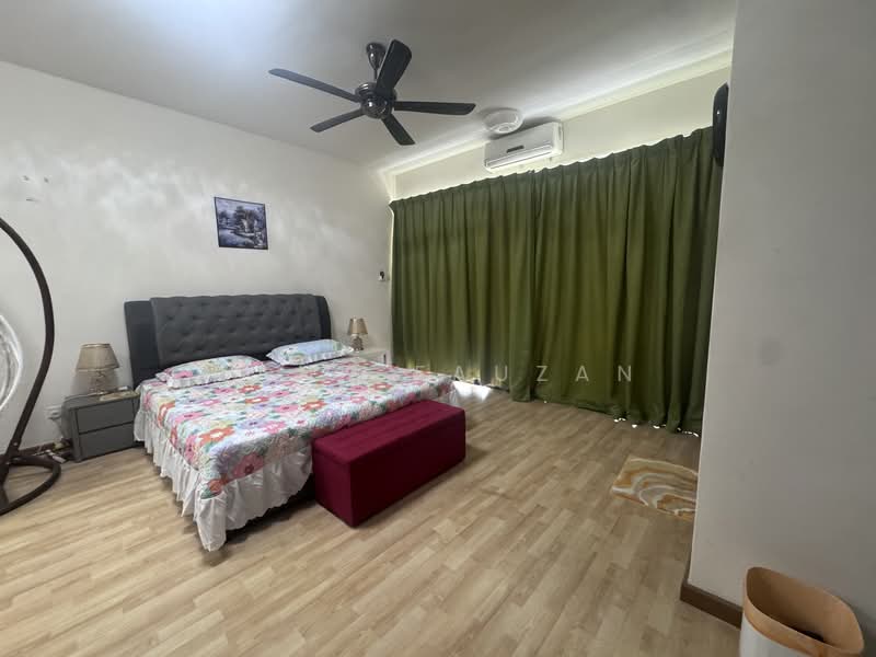 3-storey Terraced House for Sale in Rawang (Selangor) - Zann Fauzan - PropertyGuru.com.my