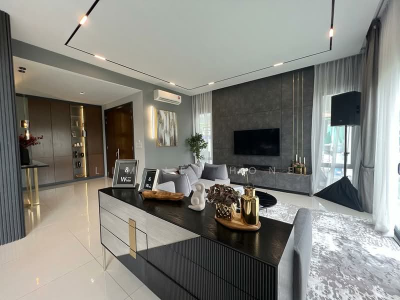 Rumah Banglo untuk Dijual di Subang (Selangor) - Lim Jee Hone - Living Room - PropertyGuru.com.my