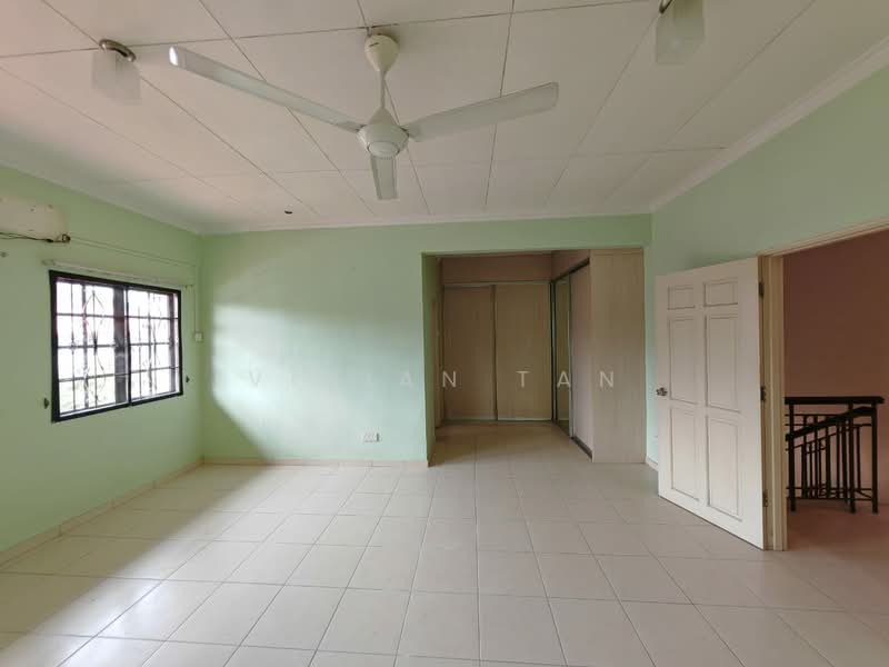 Rumah Teres 2 Tingkat untuk Dijual di Bandar Tun Hussein Onn (Cheras) - Vivian Tan - Bedroom 1 - PropertyGuru.com.my