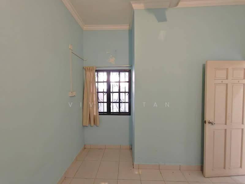 Rumah Teres 2 Tingkat untuk Dijual di Bandar Tun Hussein Onn (Cheras) - Vivian Tan - Bedroom 5 - PropertyGuru.com.my
