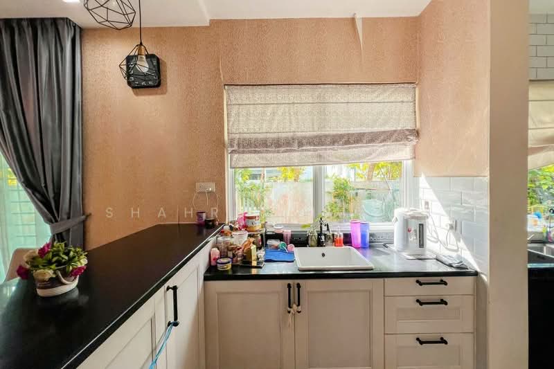 2-storey Terraced House for Sale in Cyberjaya (Selangor) - Shahrul Hafizi - Kitchen - PropertyGuru.com.my