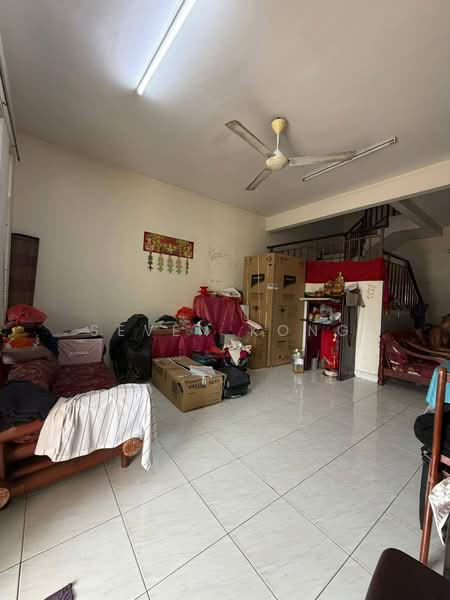 2-storey Terraced House for Sale in Taman Mutiara Rini (Skudai) - Seven Kong - Living Room - PropertyGuru.com.my