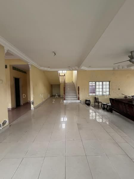 Bungalow for Sale in Klang (Selangor) - Danial Mohd Zaki - Living Room - PropertyGuru.com.my