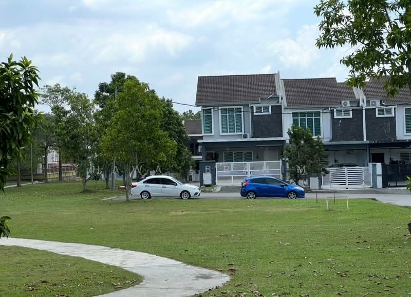 2-storey Terraced House for Sale in Taman Pelangi Semenyih 2 (Semenyih) - Hawa Ibrahim - Exterior - PropertyGuru.com.my
