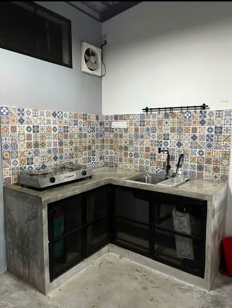2-storey Terraced House for Sale in Taman Pelangi Semenyih 2 (Semenyih) - Hawa Ibrahim - Kitchen - PropertyGuru.com.my