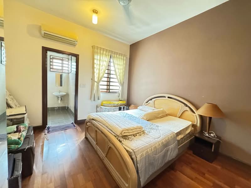 Rumah Teres 2 Tingkat untuk Dijual di Bukit Jelutong (Shah Alam) - Shiqin Saidin - Bedroom - PropertyGuru.com.my