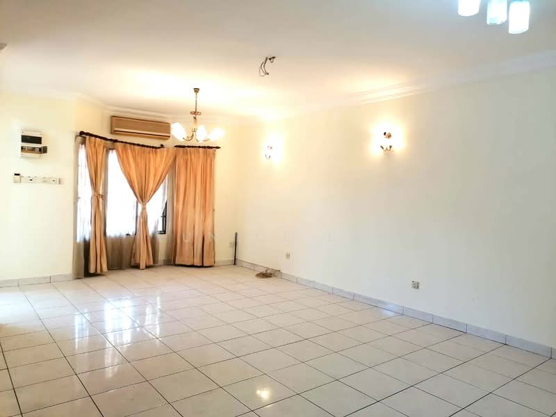 Rumah Teres untuk Disewa di Bukit Rahman Putra (Sungai Buloh) - Eunice Lai - Living Room - PropertyGuru.com.my