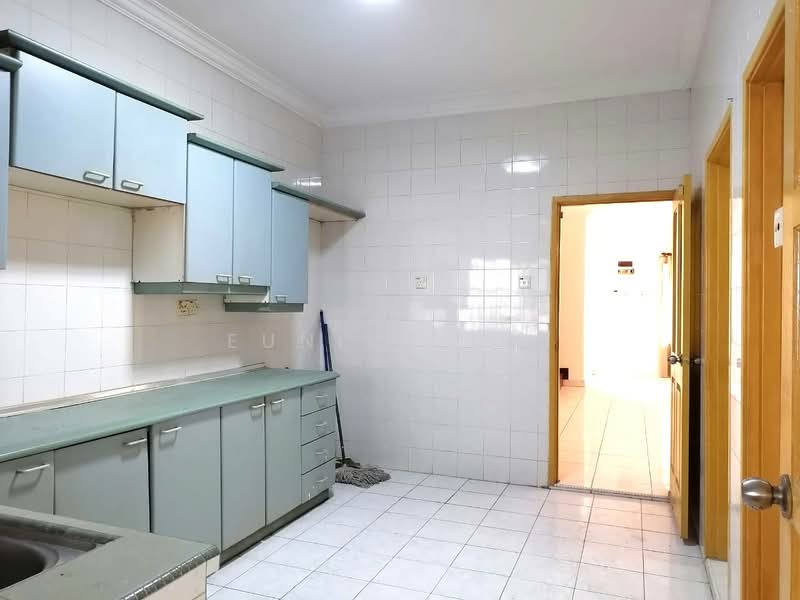 Rumah Teres untuk Disewa di Bukit Rahman Putra (Sungai Buloh) - Eunice Lai - Kitchen - PropertyGuru.com.my