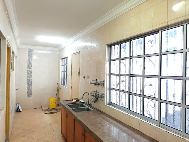 Rumah Teres untuk Disewa di Bukit Rahman Putra (Sungai Buloh) - Eunice Lai - Kitchen - PropertyGuru.com.my