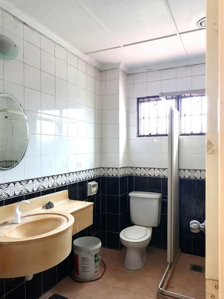 Rumah Teres untuk Disewa di Bukit Rahman Putra (Sungai Buloh) - Eunice Lai - Bathroom - PropertyGuru.com.my